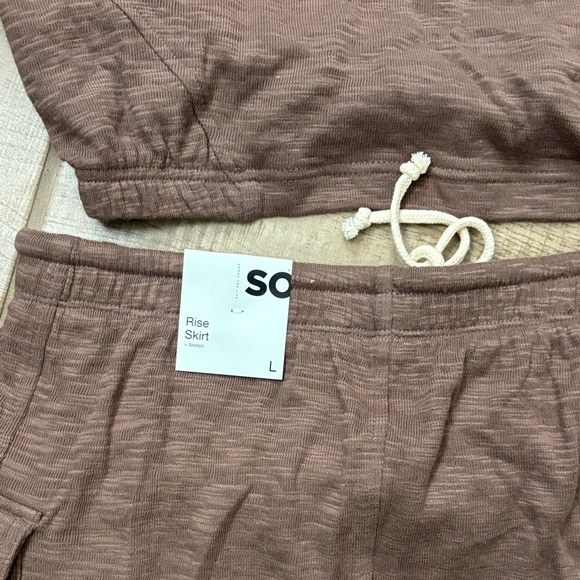 SO Chocolate Brown V-Neck Top and Skort Set - Picture 4 of 4